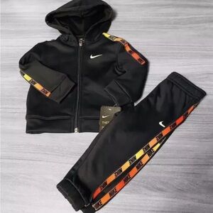 Nike 2-Piece Dri-FIT Therma Logo Tape Hoodie & Pants Set Toddler- 12, 18, 24 M